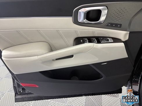 Certified 2023 Kia Sorento SX Prestige AWD/4WD image 15