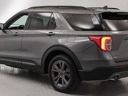 Certified 2024 Ford Explorer XLT w/ Equipment Group 202A RWD image 4