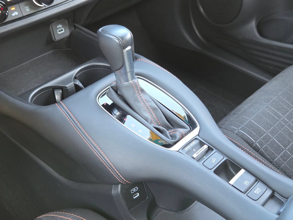 Certified 2024 Honda HR-V Sport image 36