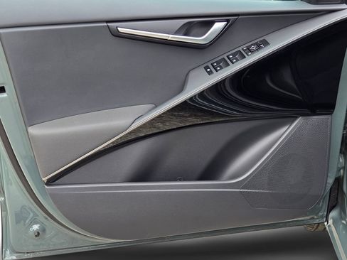 New 2026 Kia Niro Wind FWD image 15