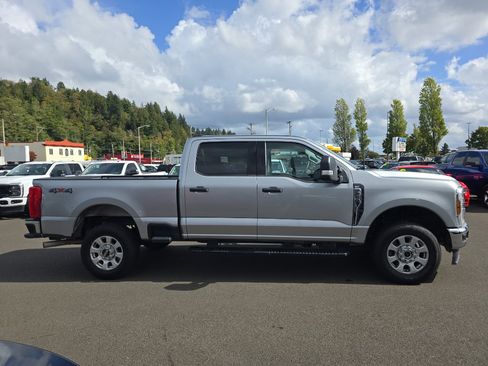 Used 2024 Ford F250 XLT image 7
