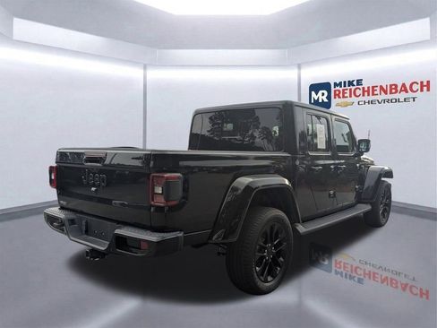 Used 2023 Jeep Gladiator Overland image 4