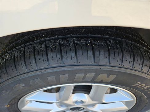 Used 2023 Kia Soul LX w/ Option Group 015 image 28