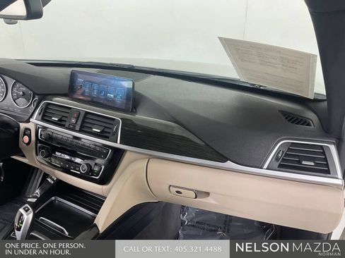 Used 2017 BMW 320i Sedan RWD image 31