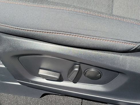 Used 2025 Ford Explorer Active RWD image 23