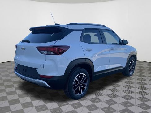 New 2025 Chevrolet TrailBlazer LT w/ Convenience Package FWD image 8