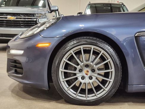 Used 2014 Porsche Panamera 4 image 6