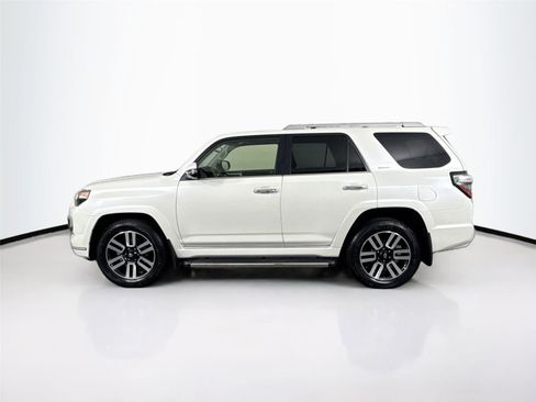 Used 2022 Toyota 4Runner Limited image 14