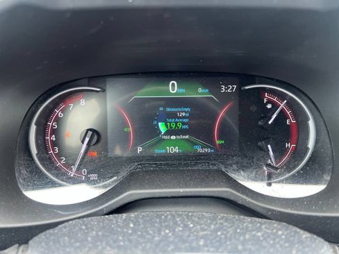 Used 2023 Toyota RAV4 XLE FWD image 3