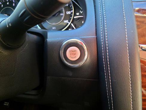 Used 2018 Nissan Armada Platinum w/ Interior Lighting Package image 15