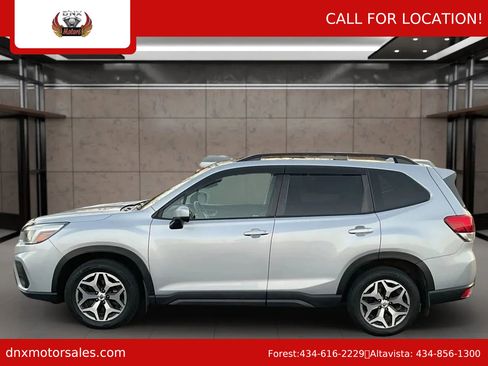 Used 2021 Subaru Forester Premium image 2