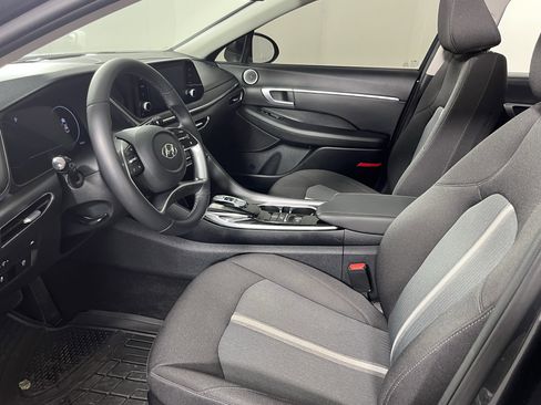 Used 2021 Hyundai Sonata SEL w/ Convenience Package image 9