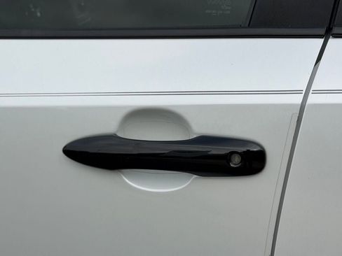 Used 2024 Toyota Corolla LE image 11