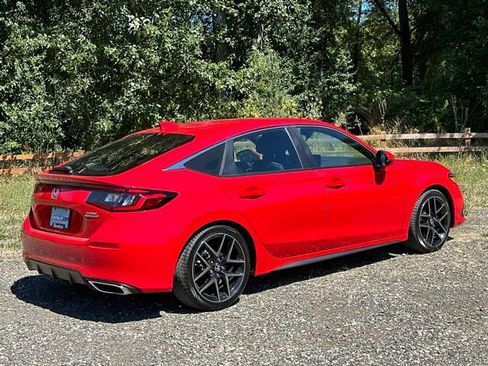 Used 2022 Honda Civic Sport Touring image 8