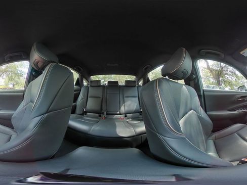 Used 2025 Toyota Crown XLE AWD/4WD image 40