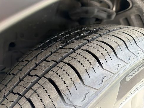 Used 2025 Mitsubishi Outlander ES image 13