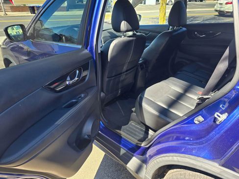 Used 2018 Nissan Rogue SL AWD/4WD image 10
