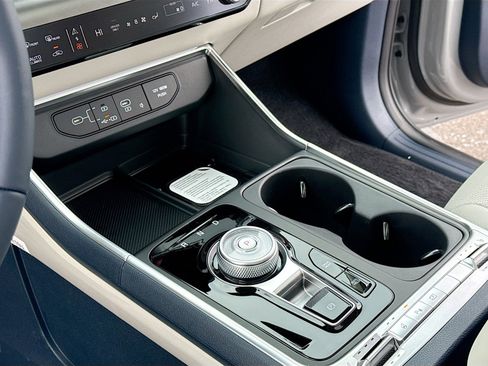 New 2026 Kia Carnival SX Prestige FWD image 12