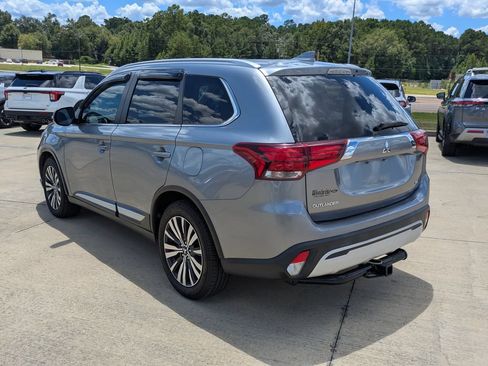 Used 2020 Mitsubishi Outlander ES AWD/4WD image 3