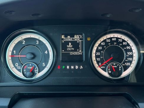 Used 2016 RAM 2500 Tradesman w/ Chrome Appearance Group image 12