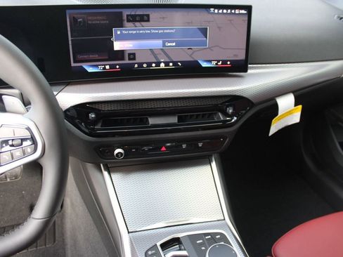 New 2026 BMW 330i Sedan w/ M Sport Package image 23