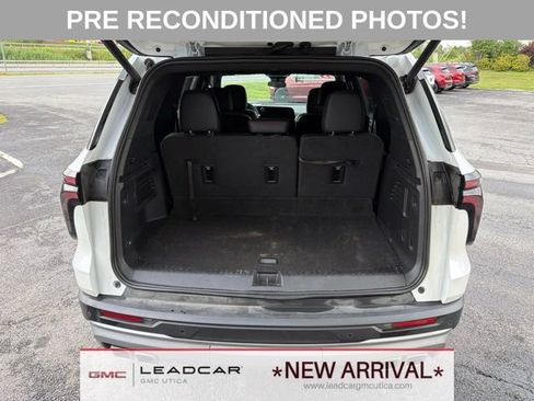 Used 2025 Chevrolet Traverse Z71 w/ LPO, Floor Liner Package AWD/4WD image 18