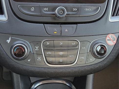 Used 2023 Chevrolet Malibu LT image 15