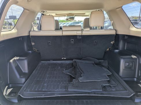 Used 2022 Toyota 4Runner SR5 Premium w/ Moonroof Package AWD/4WD image 10