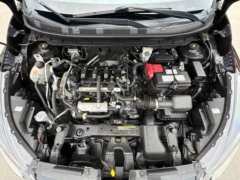 Used 2023 Nissan Kicks SR w/ Interior Electronics Package FWD image 10