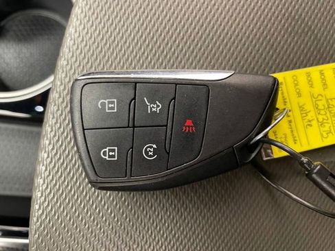 Used 2025 Chevrolet Equinox LT w/ Convenience Package II AWD/4WD image 23