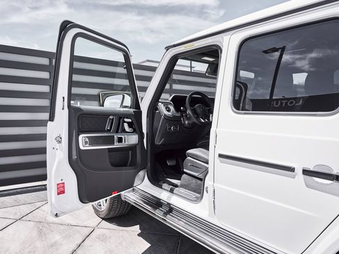 Used 2026 Mercedes-Benz G 63 AMG 4MATIC image 33