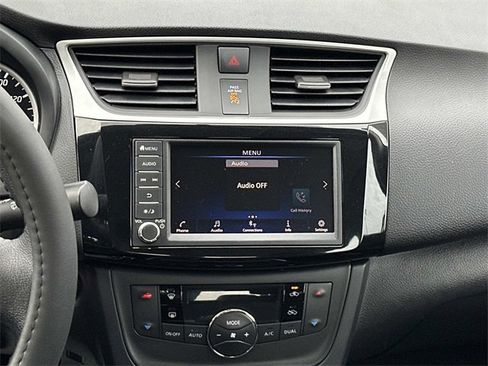 Used 2019 Nissan Sentra SV w/ Special Edition Package image 3