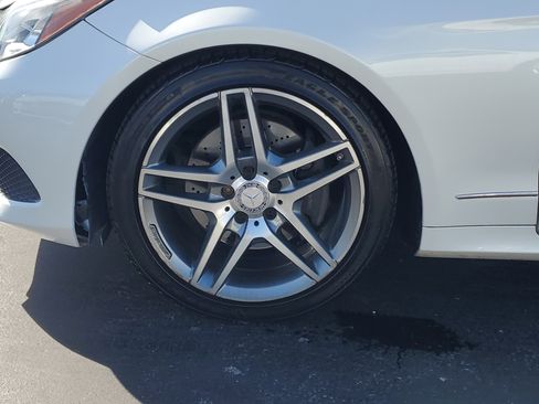 Used 2015 Mercedes-Benz E 400 E 400 w/ Premium 1 Package image 9