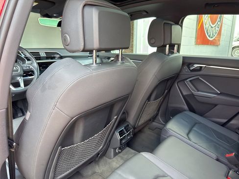 Used 2020 Audi Q3 2.0T Prestige w/ Prestige Package image 8