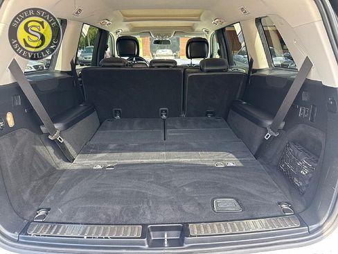 Used 2015 Mercedes-Benz GL 550 4MATIC image 17