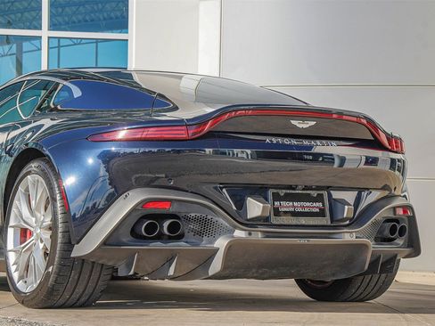 Used 2022 Aston Martin V8 Vantage Coupe image 16