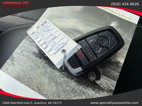 Used 2022 Ford Escape SE w/ Cold Weather Package image 43