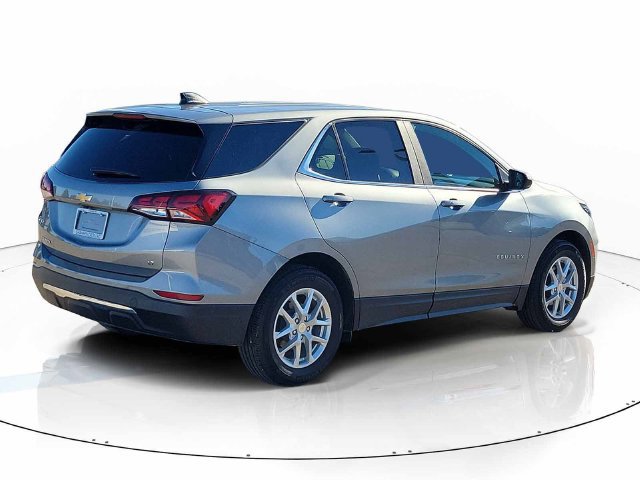 Used 2023 Chevrolet Equinox LT FWD image 3