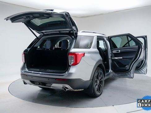 Used 2022 Ford Explorer Limited w/ Equipment Group 301A image 35