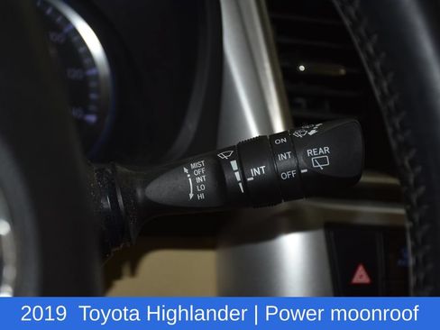 Used 2019 Toyota Highlander Limited AWD/4WD image 13