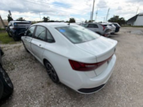 Used 2025 Volkswagen Jetta Sport FWD image 7