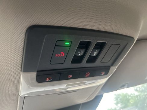 Certified 2022 Nissan Pathfinder SL w/ SL Premium Package FWD image 21
