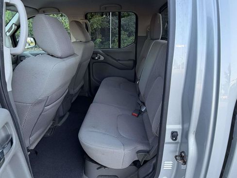 Used 2016 Nissan Frontier SV AWD/4WD image 25