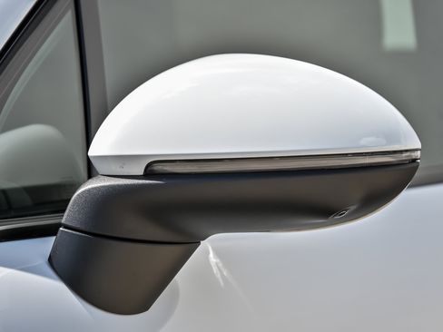 Used 2023 Porsche Cayenne Platinum Edition AWD/4WD image 13