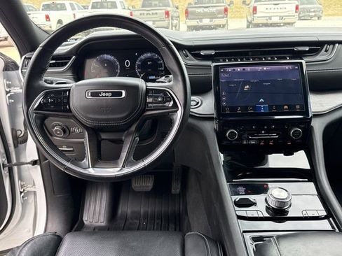 Used 2021 Jeep Grand Cherokee L Overland w/ Luxury Tech Group IV image 16