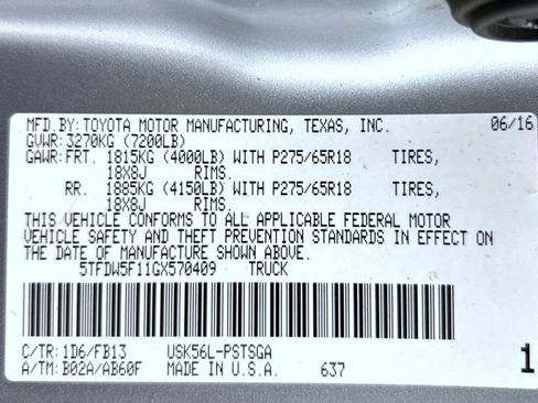 Used 2016 Toyota Tundra SR5 w/ TRD Off Road Package AWD/4WD image 26