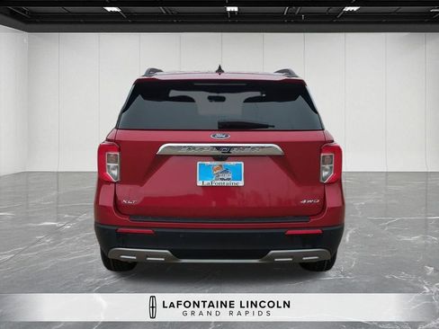 Used 2023 Ford Explorer XLT w/ Equipment Group 202A image 4