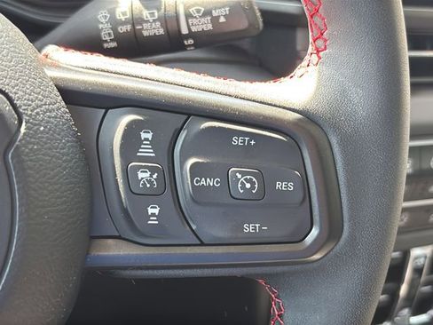 Used 2024 Jeep Wrangler Unlimited Rubicon w/ Technology Group image 27