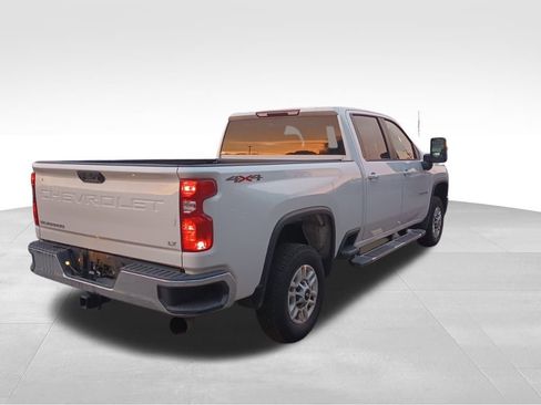 Used 2024 Chevrolet Silverado 2500 LT image 5