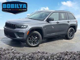 Used 2024 Jeep Grand Cherokee Altitude AWD/4WD video 1